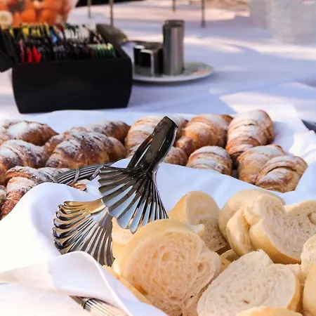 A Ca' Minore Franciacorta Bed & Breakfast 4*